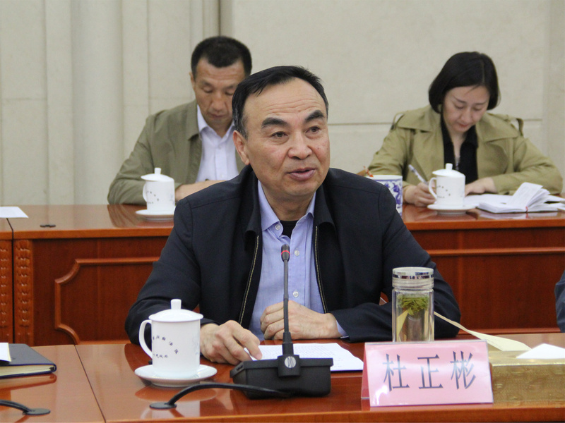 自治区老龄委副主任、民政厅厅长杜正彬作工作报告_副本