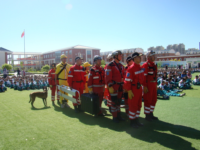 社会组织救援队参与救灾3 社会组织救援队参与救灾3